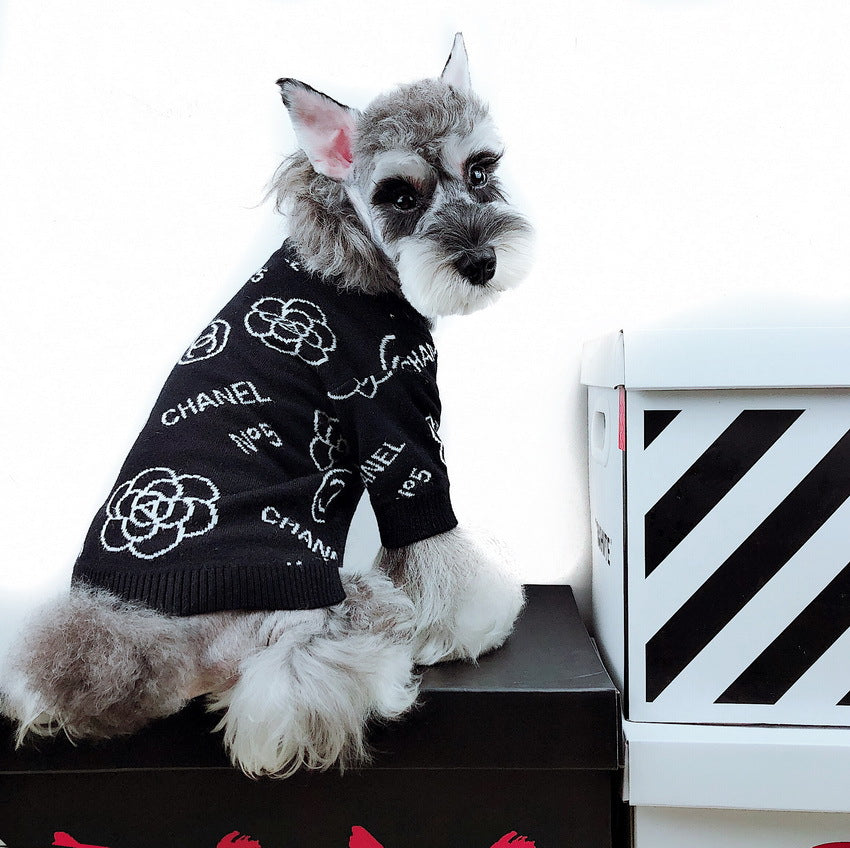 Pull noir Chanel pour chiens