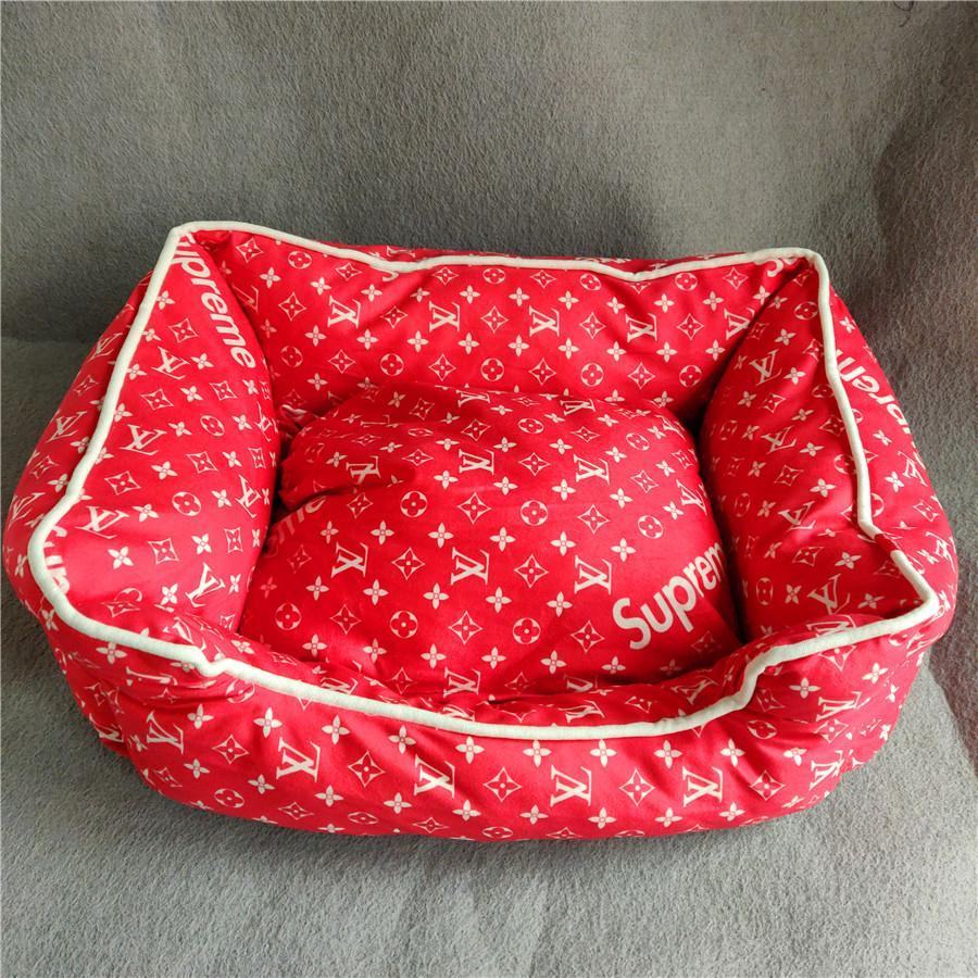 Lit pour chien LV Suprême rouge d'hiver