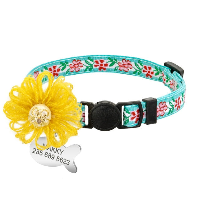 Collier à fleurs pour chat avec puce d'identification personnalisée